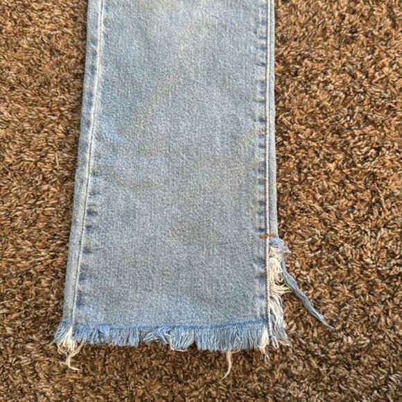Zara 2 Light Wash High Rise Straght Fray - Picture 5 of 9
